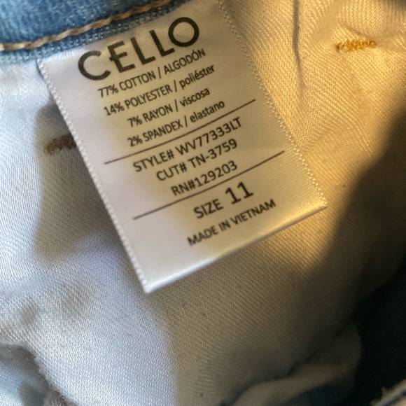 Cello High Rise Jean. - Picture 3 of 4